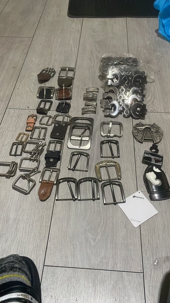 Grote partij metalen riemgespen–o.a. D&G,  etc (Nieuw), Kleding | Dames, Zwart, Nieuw, Ophalen of Verzenden, 5 cm of meer