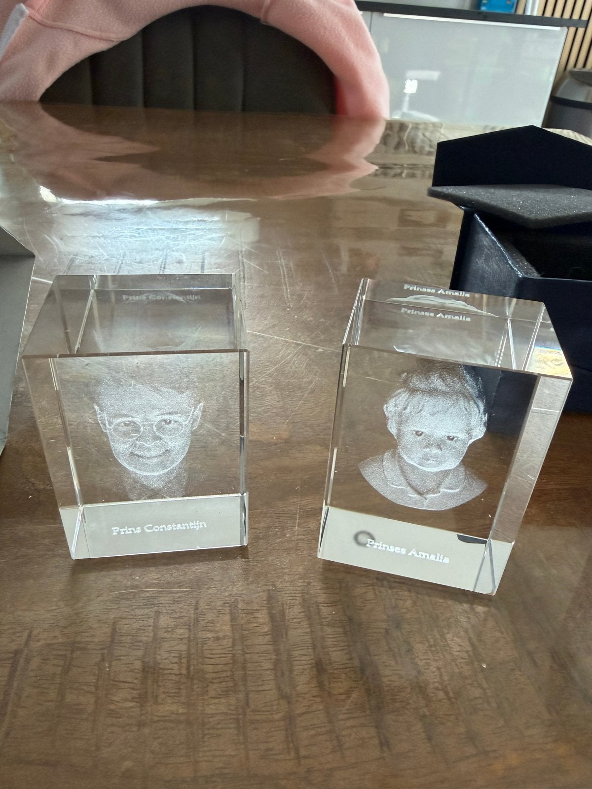 Glazen blokken met 3D-gravure van Koninklijke Familie, Ophalen of Verzenden, Zo goed als nieuw, Nederland, Overige typen