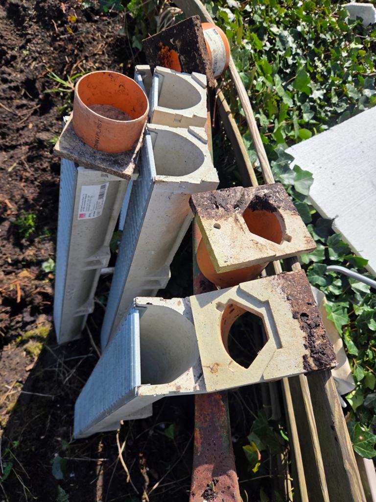 Straat goten, Tuin en Terras, Ophalen, Beton, Klinkers