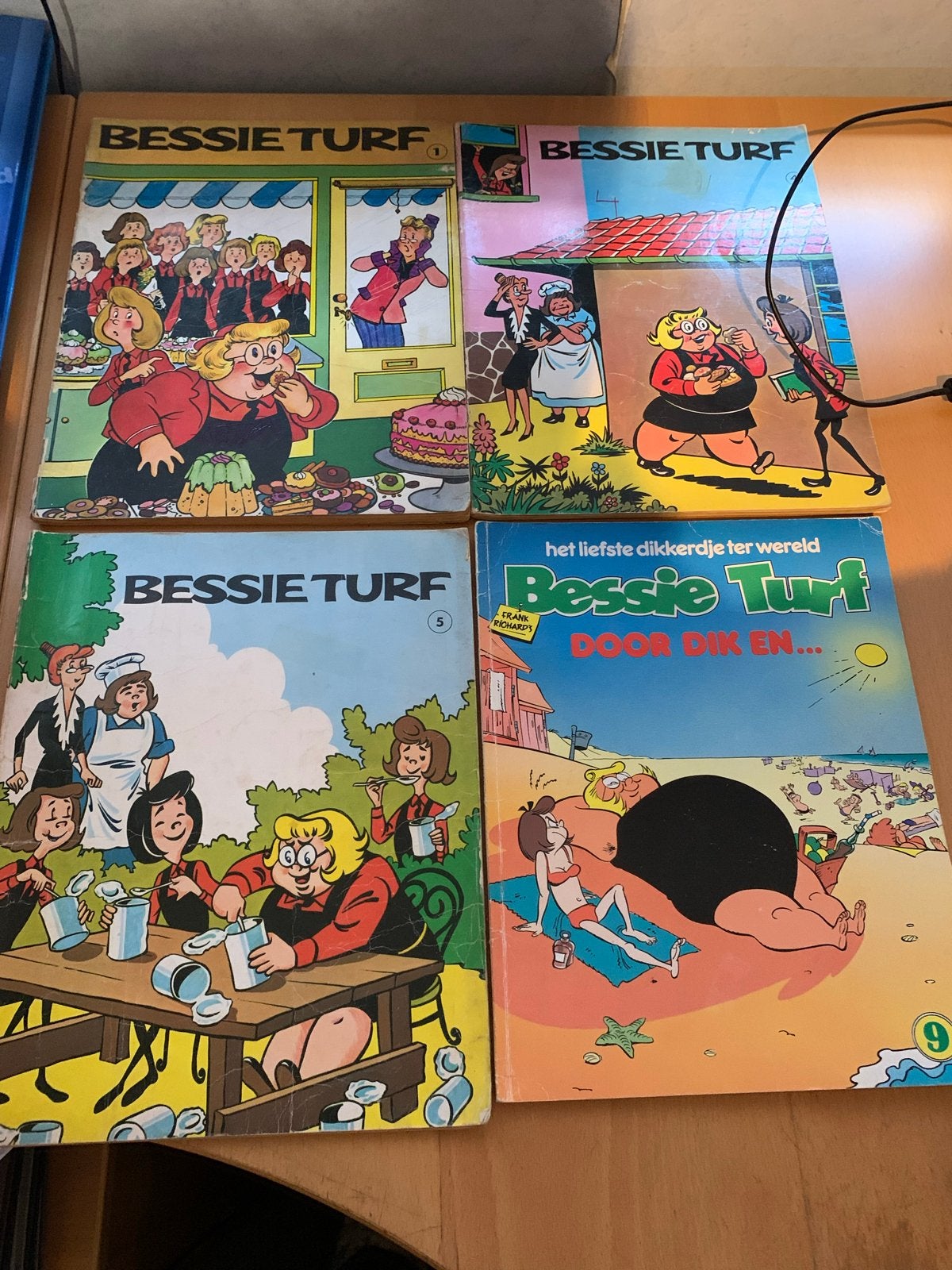 Bessie Turf stripboeken - set van 6, Boeken, Meerdere stripboeken, Ophalen of Verzenden, Gelezen