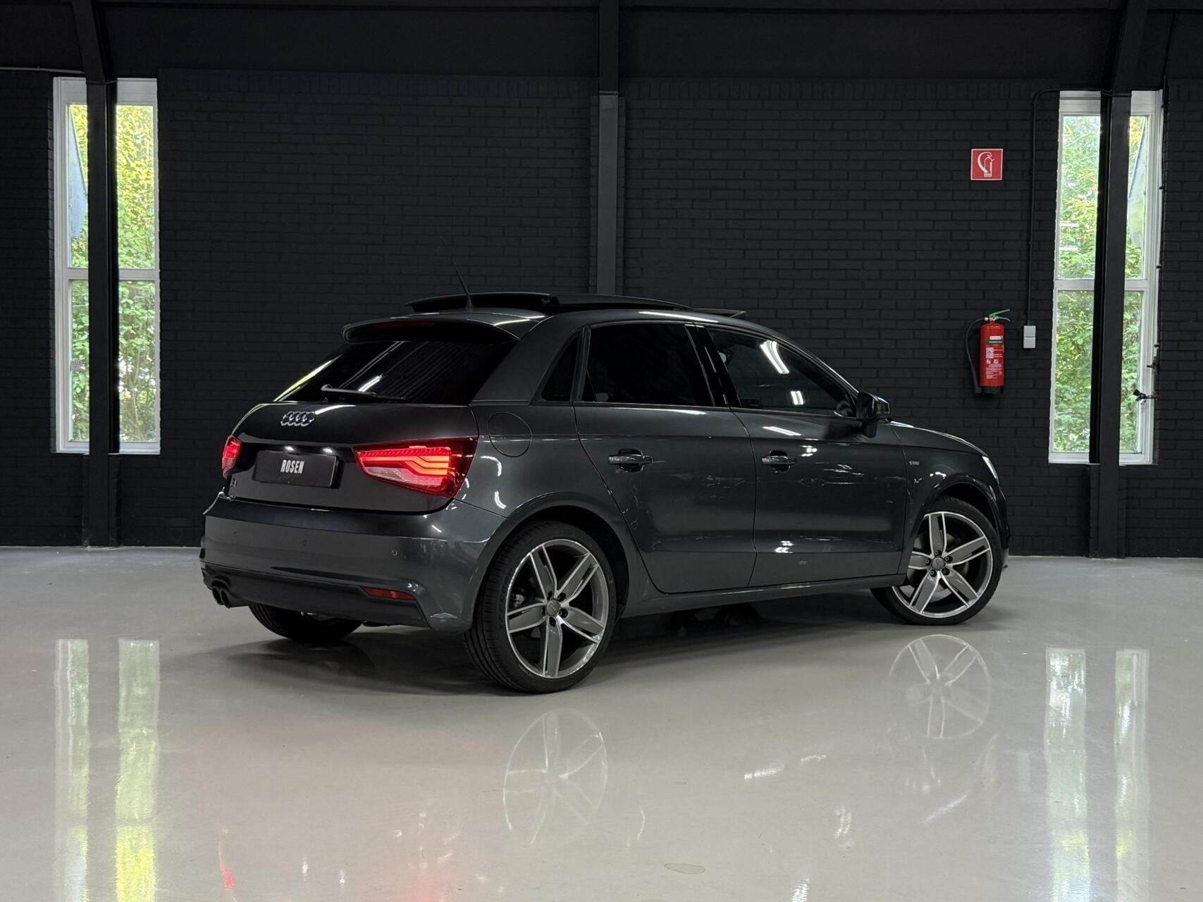 Audi A1 Sportback 1.4 TFSI|SLINE|PANO|LED|PDC|CRUISE, Auto's, Audi, Euro 6, 4 cilinders, 4 stoelen, Autotrust