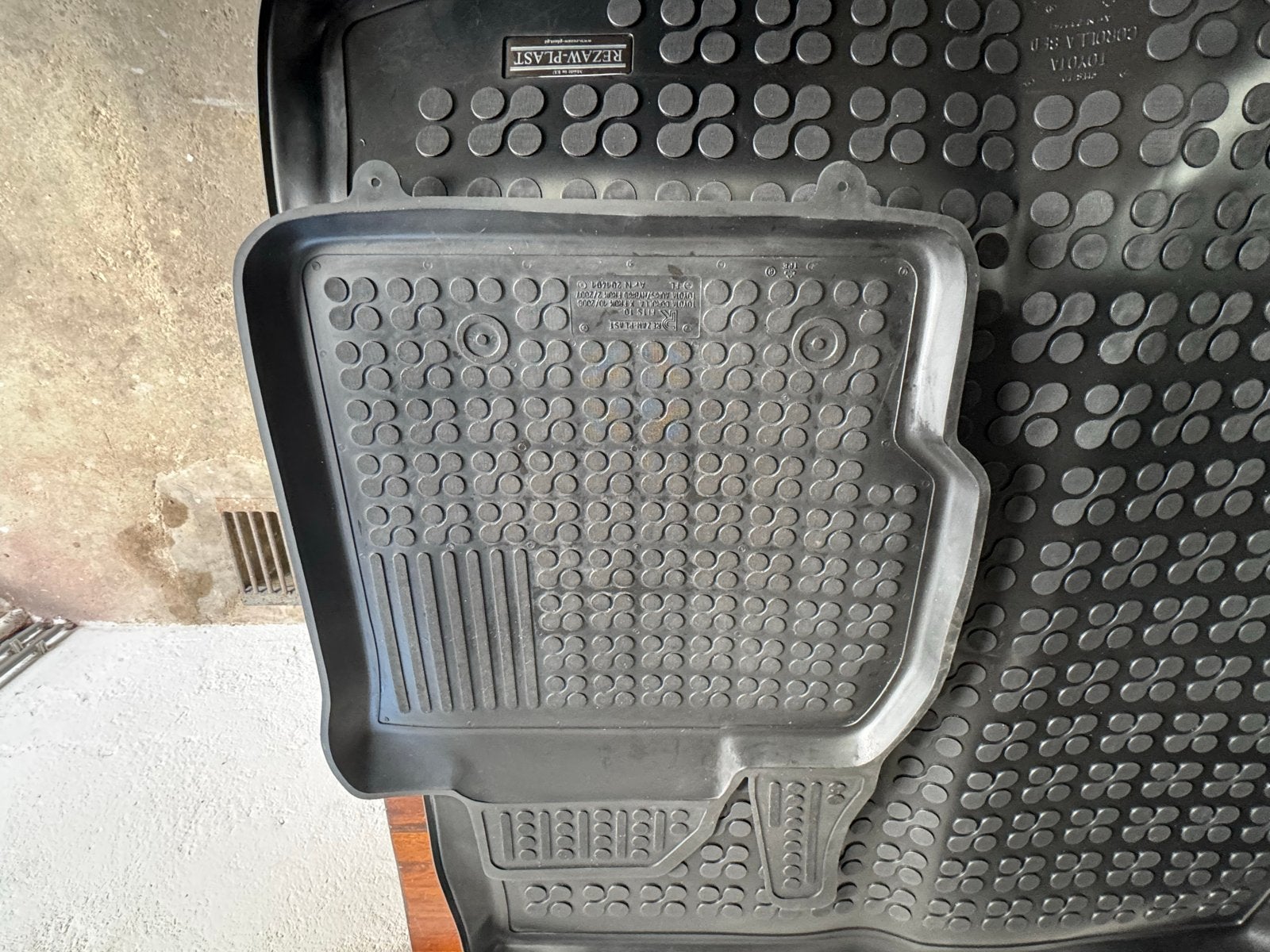 Rubberen matten voor Toyota Corolla Automaat (REZAW-PLAST), Ophalen, Nieuw