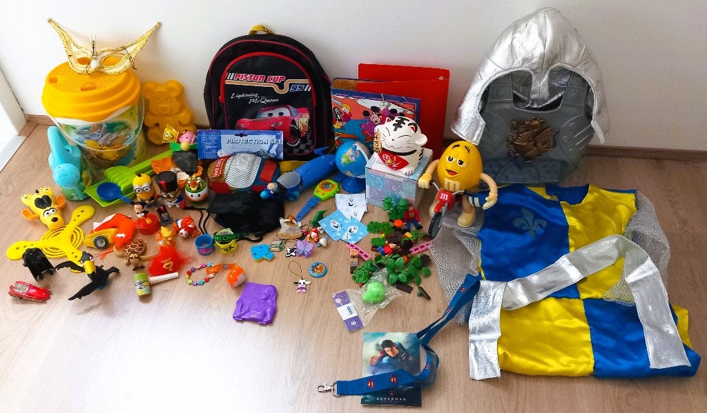 Speelgoed mix E - Cars rugzak, Batman, Minions, ... €5 (BG), Ophalen of Verzenden, Gebruikt