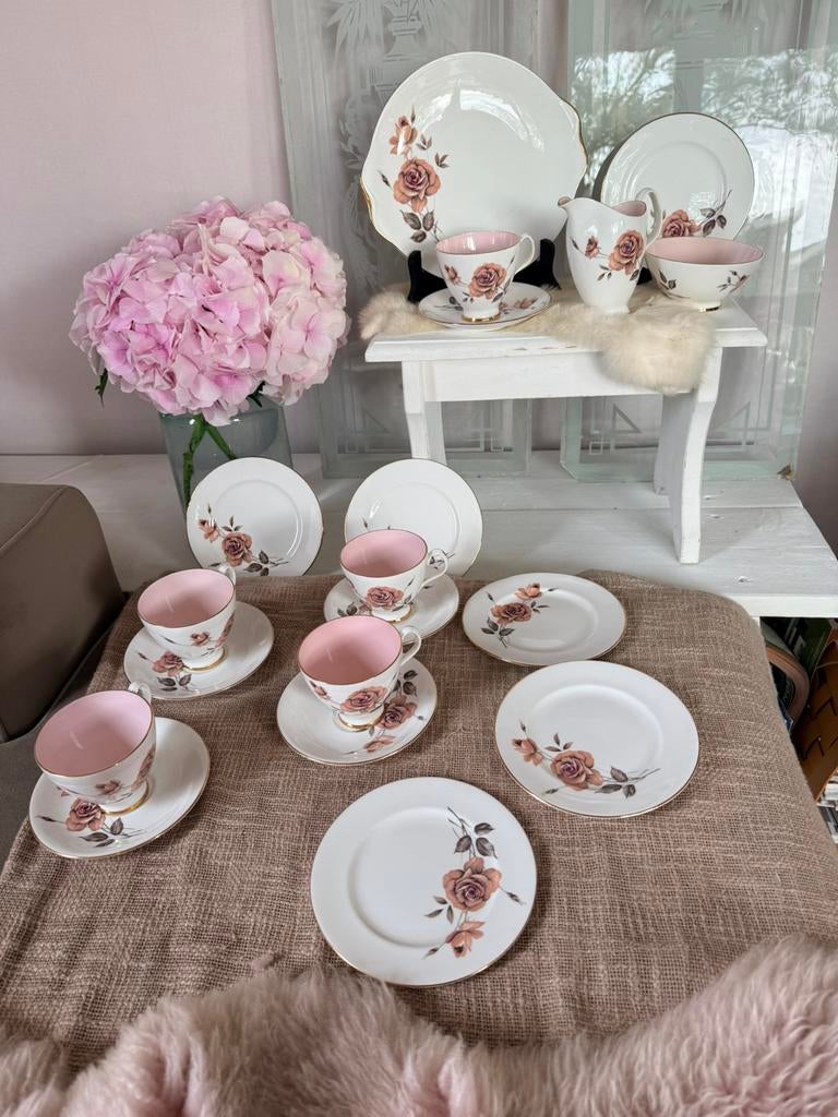 Royal Albert Prelude 5/6 antiek porselein izgst, Antiek en Kunst, Antiek | Servies compleet, Ophalen