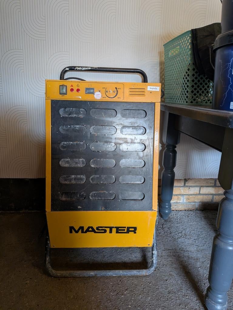 Bouwdroger, kopen is goedkoper dan huren, 30 tot 80 cm, Gebruikt, Kachel, Minder dan 60 cm