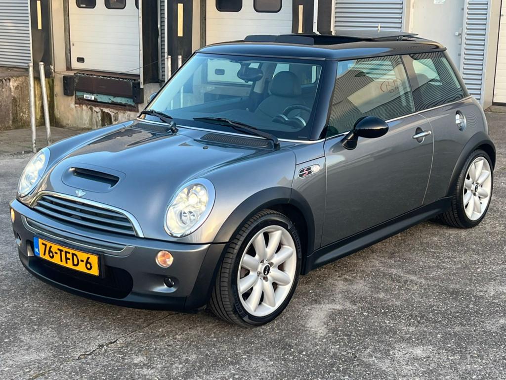Mini cooper S bomvol opties, Auto's, Mini, Bedrijf, Benzine, G, Hatchback, Handgeschakeld, Geïmporteerd, Zilver of Grijs, Voorwielaandrijving