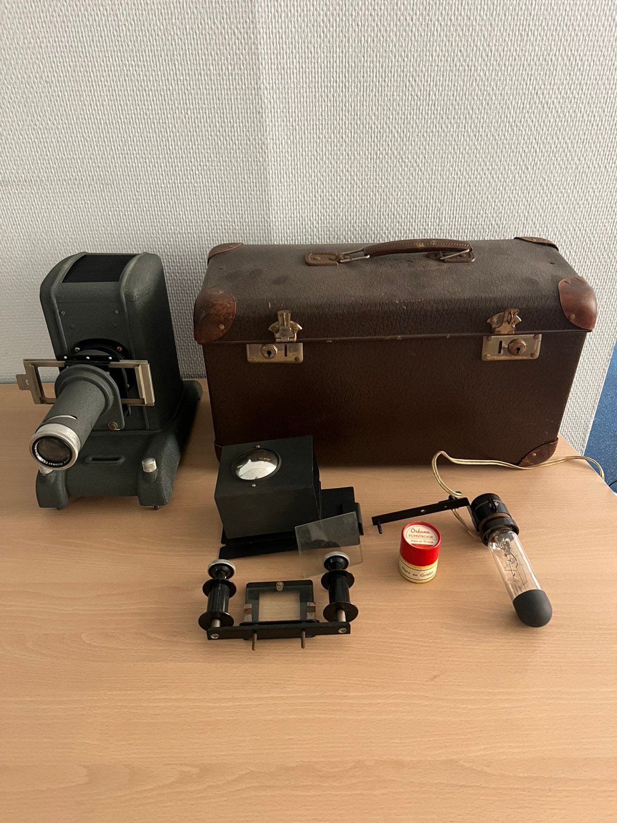 Antieke Zett-Projektor voor Dia’s en Films met Opbergkoffer, Ophalen of Verzenden, Voor 1940, Projector