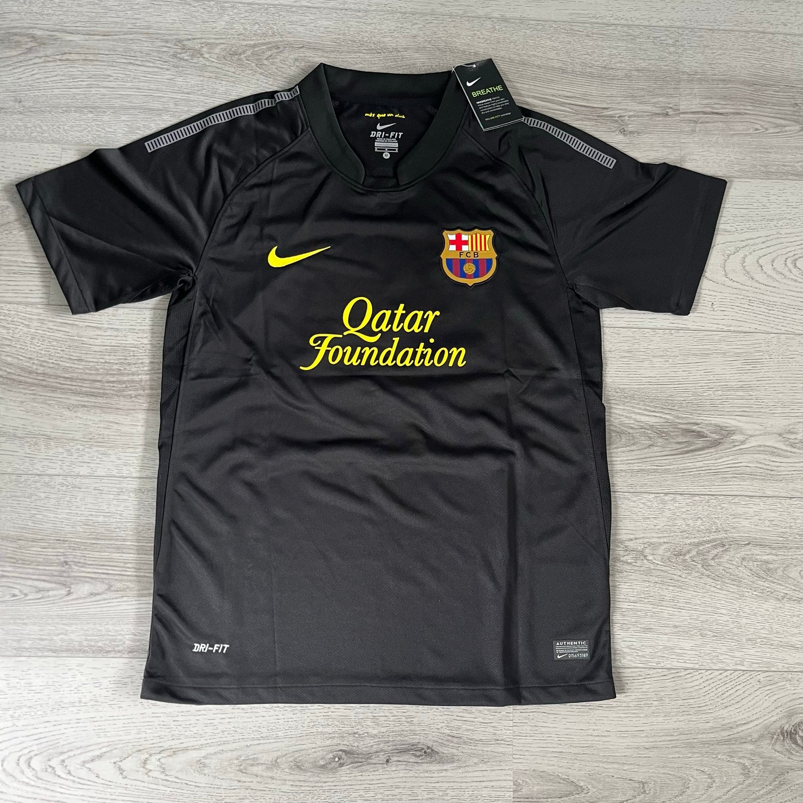 Retro voetbalshirt Messi FC Barcelona Maat M - Nieuw, Maat M, Ophalen of Verzenden, Nieuw, Shirt