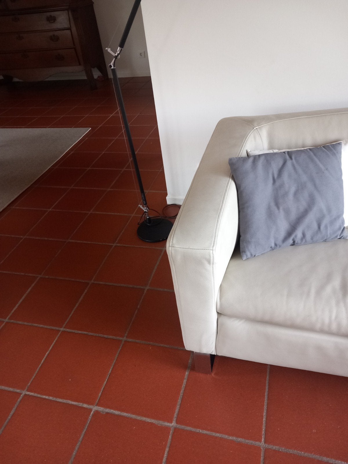 Grijze leren bank, Ophalen, Gebruikt, 150 tot 200 cm, Tweepersoons