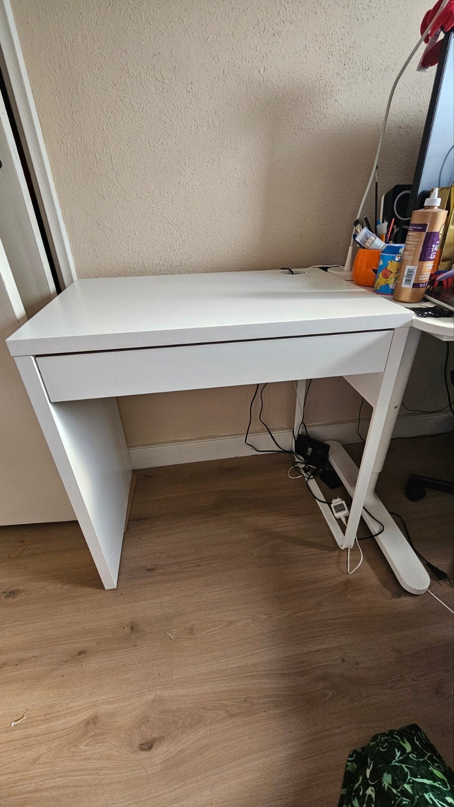 IKEA Micke bureau wit, Ophalen, Gebruikt, Spaanplaat of MDF, Kabelgoot
