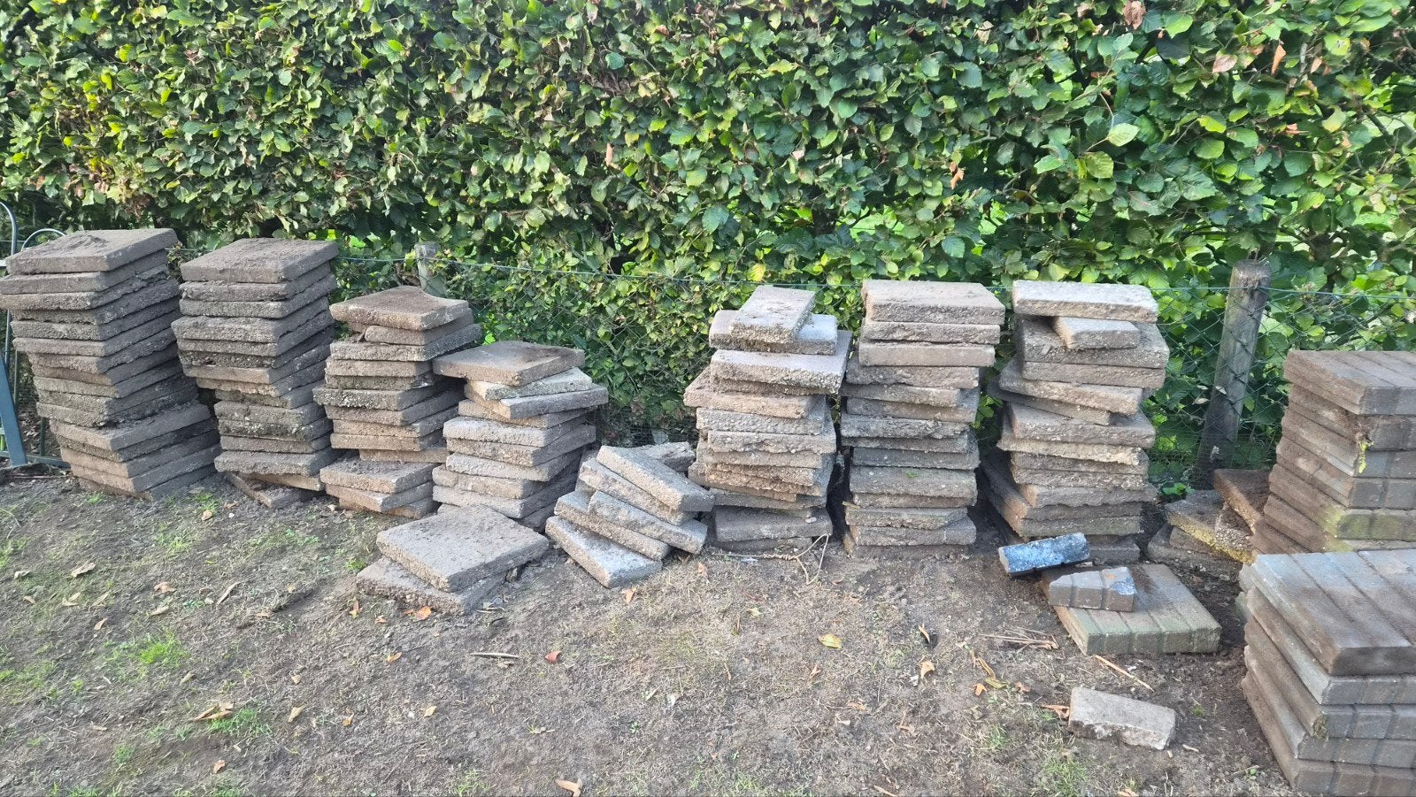 Stoeptegels 30x30 120+ stuks - GRATIS, Ophalen, Gebruikt, Beton, Terrastegels