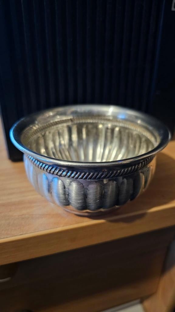 suikerpotje deksel schoon gemaakt en 5 schaaltjes, Huis en Inrichting, Keuken | Servies, Ophalen, Overige materialen, Gebruikt