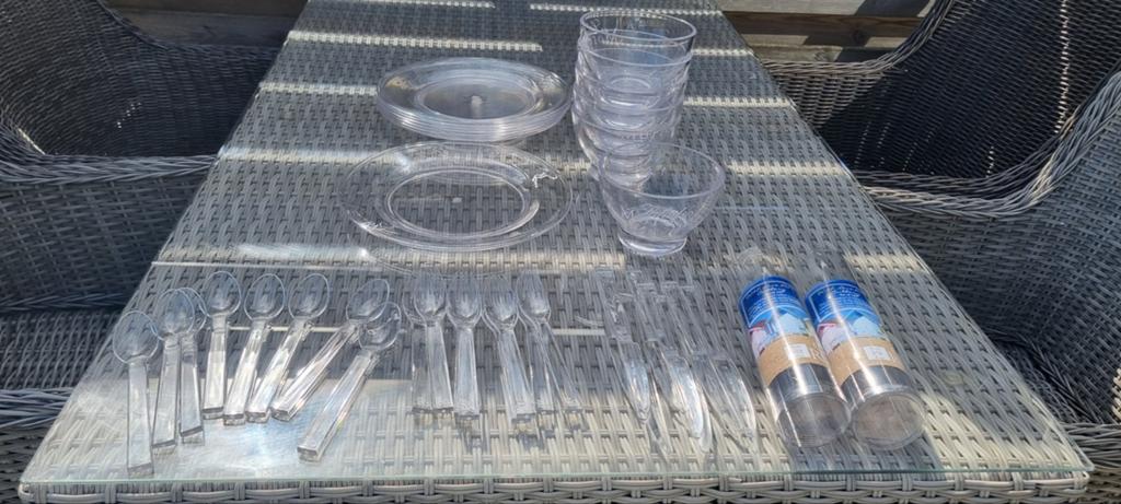 Riviera Maison plastic borden kommen en bestek, Huis en Inrichting, Keuken | Servies, Overige materialen, Ophalen of Verzenden