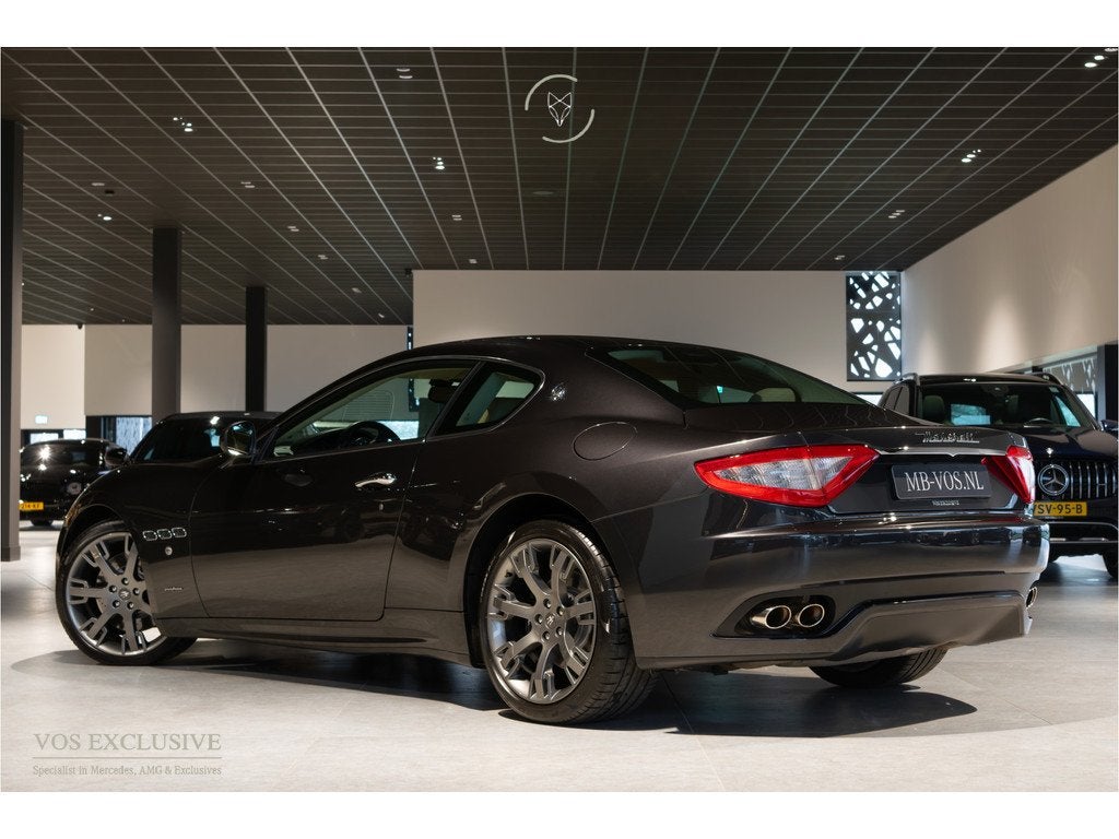 Maserati GranTurismo 4.7 S V8 GRIGIO GRANITO|Volledig gedocu, Auto's, Maserati, Automaat, Euro 5, Achterwielaandrijving, Gebruikt