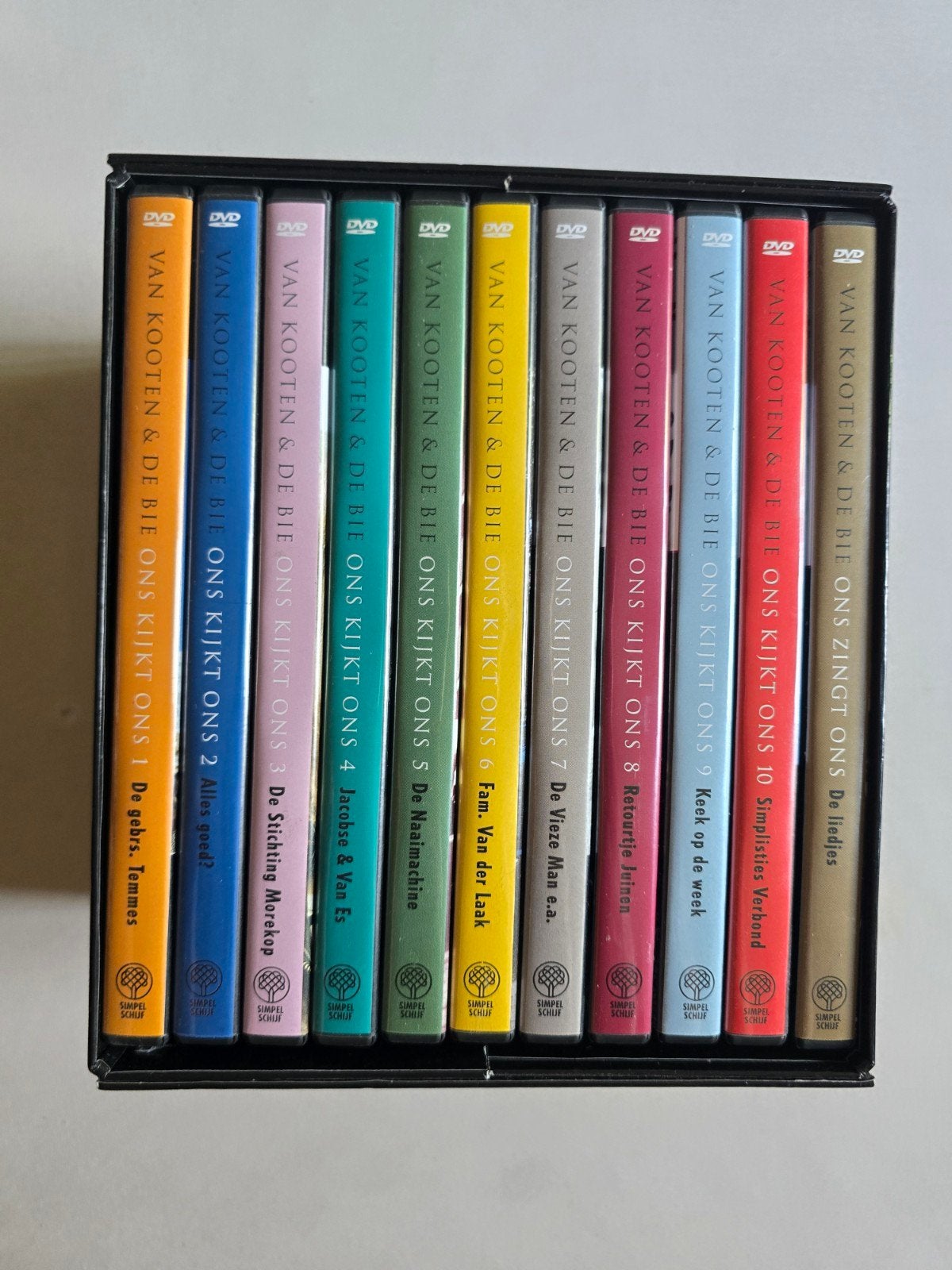 Van kooten en de bie dvd box compleet NIEUW, Cd's en Dvd's, Alle leeftijden, Ophalen of Verzenden, Zo goed als nieuw, Stand-up of Theatershow