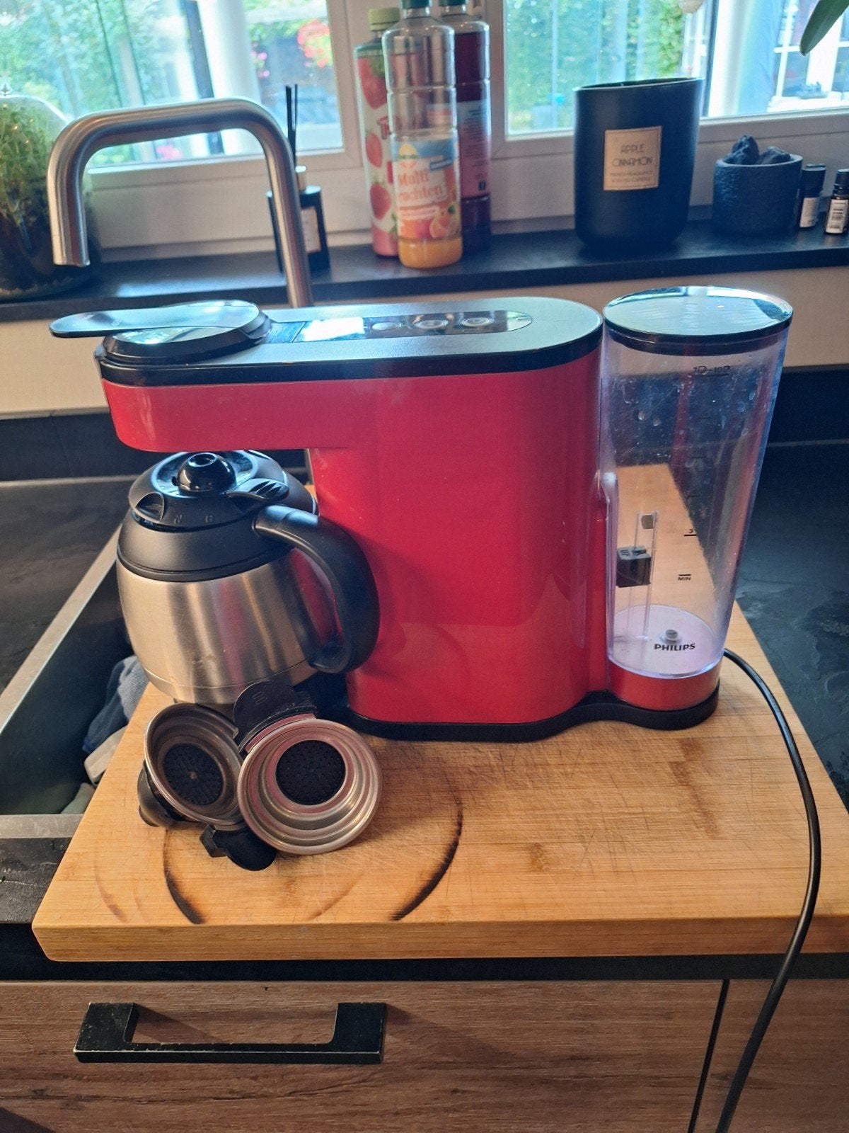Senseo koffiezetapparaat en waterkoker - Rood, Witgoed en Apparatuur, Waterkokers, 1 tot 2 liter, Ophalen, Gebruikt, Draadloos