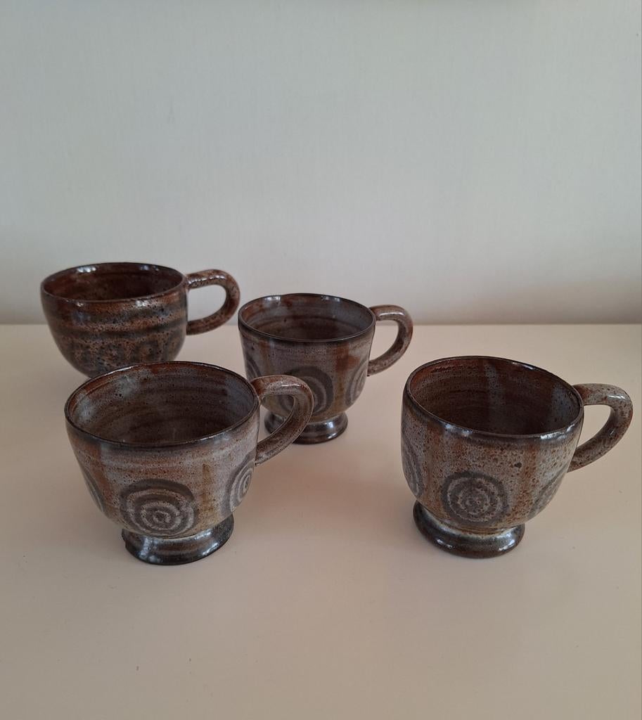 Pottenbakkerij De Vuurvogel 4 mokjes of kopjes, Antiek en Kunst, Ophalen of Verzenden