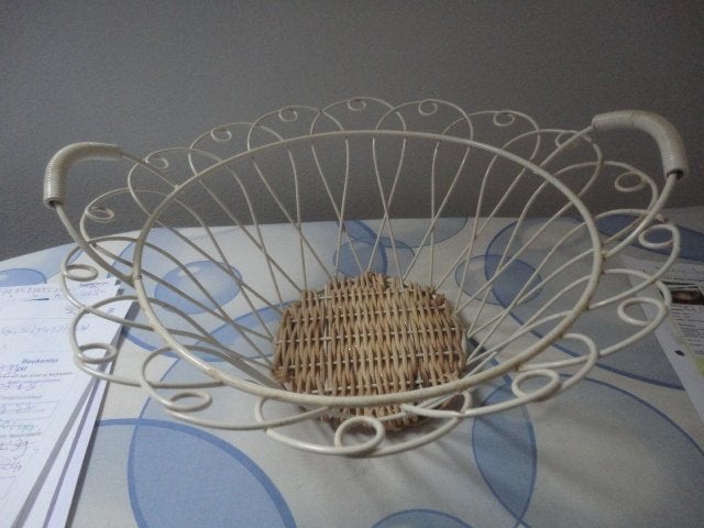 creme LAURA ASHLEY DRAADMAND + rieten bodem, schaal, Overige materialen, Schaal, Rond, Nieuw