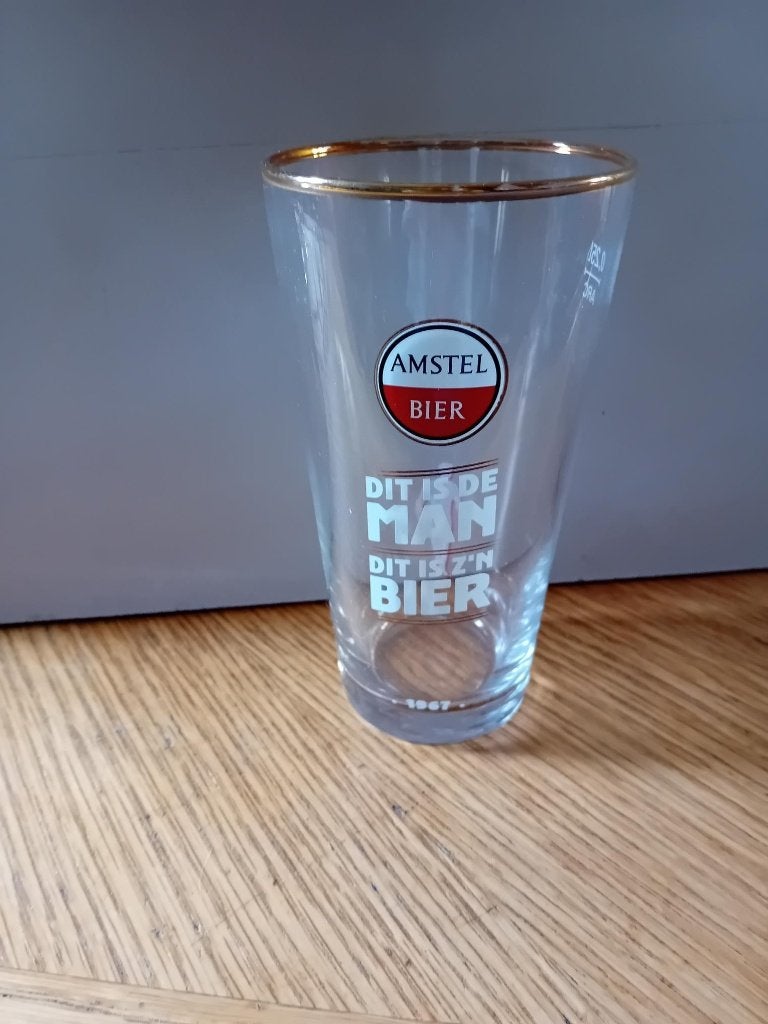 Amstel vaasje Dit is de man Dit is z'n bier 1967   0,25l, Ophalen of Verzenden, Zo goed als nieuw, Overige typen, Amstel
