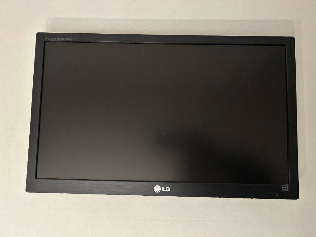 LG Flatron E2251S-BN Monitor - 51x31x3 cm, Computers en Software, Gebruikt, Full HD, Ophalen of Verzenden, VGA