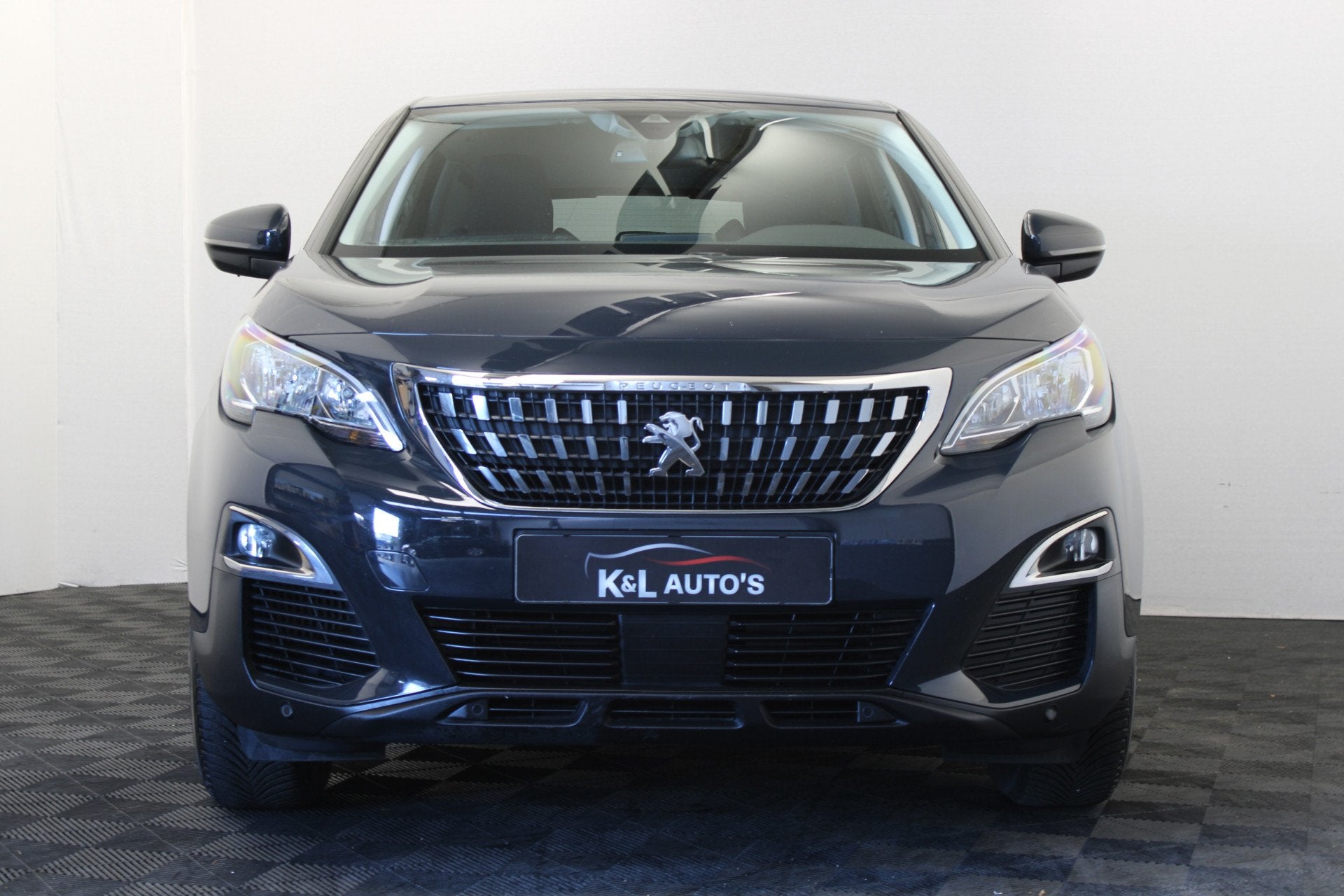 Peugeot 3008 1.2 PureTech Active |Navi|Carplay| (bj 2020), Stof, Gebruikt, 1199 cc, Bedrijf
