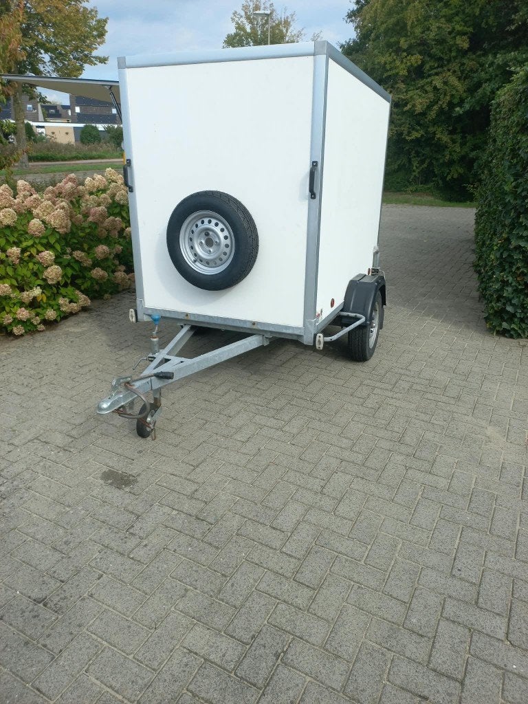 Gesloten aanhanger met zijluifel, Ophalen of Verzenden, Zo goed als nieuw