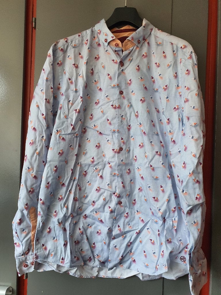 Compañeros overhemd lichtblauw met print – XL, Kleding | Heren, Ophalen of Verzenden, Zo goed als nieuw, Blauw, Halswijdte 43/44 (XL)