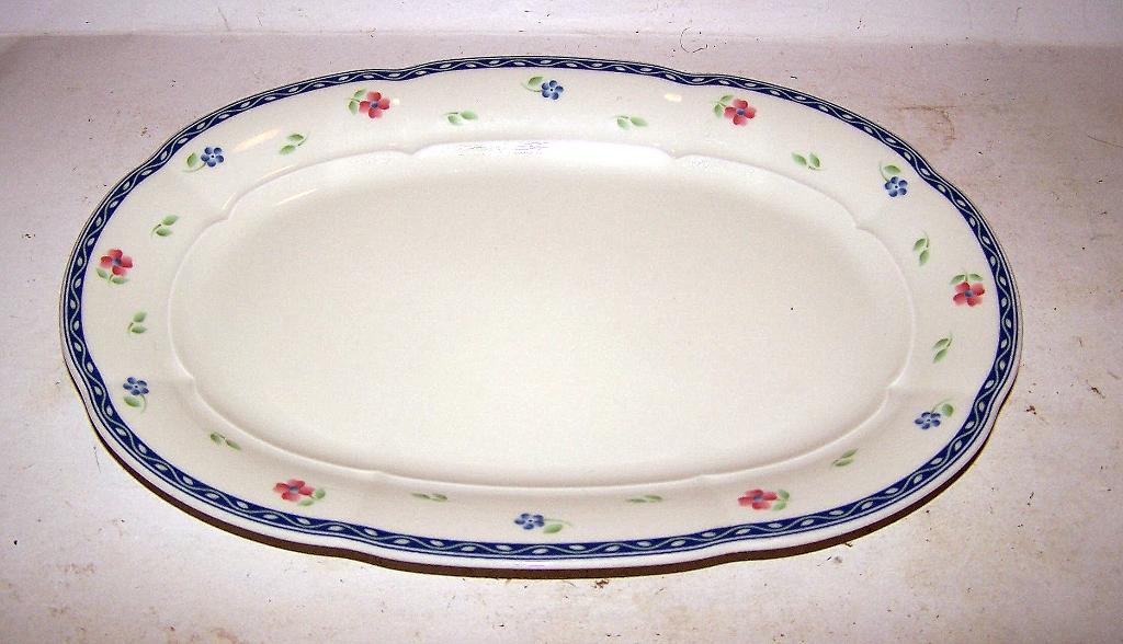 Prachtige porseleinen schaal. TCM. 33X23cm. Nwst., Ophalen of Verzenden, Wedgwood, Porselein, Schaal of Schalen
