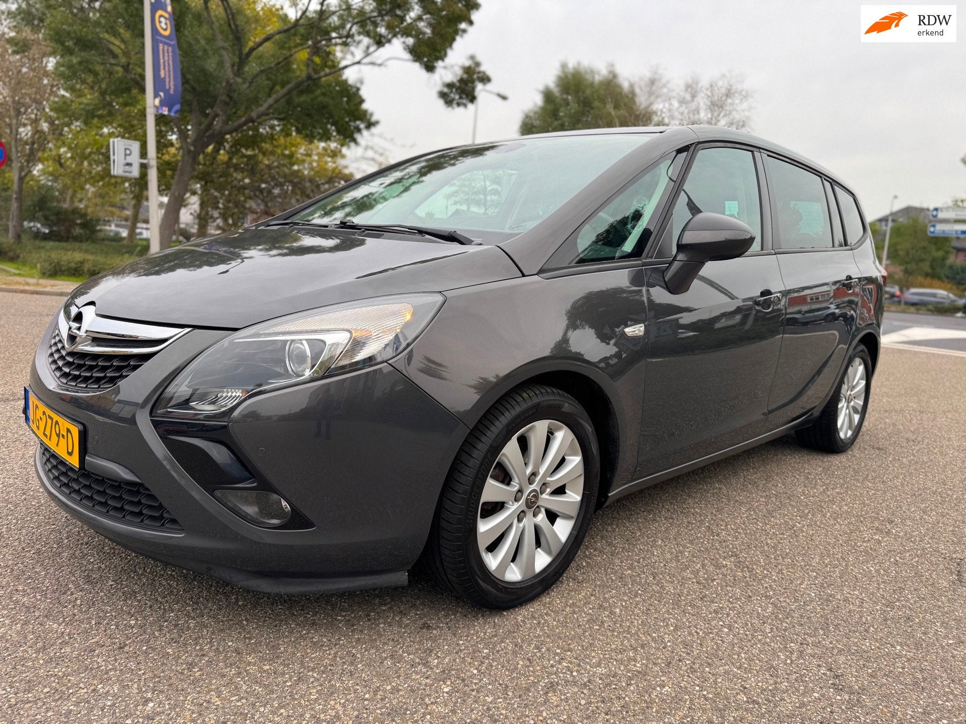 Opel Zafira Tourer 1.4 Cosmo 7 persoons / airco / cruise.con, Auto's, Gebruikt, Euro 6, 4 cilinders, 7 stoelen