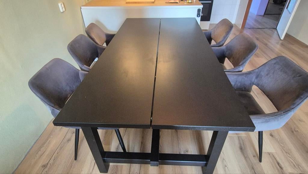 Nordviken eettafel zwart met zes grijze stoelen, Ophalen, 50 tot 100 cm, Zo goed als nieuw, Vijf personen of meer