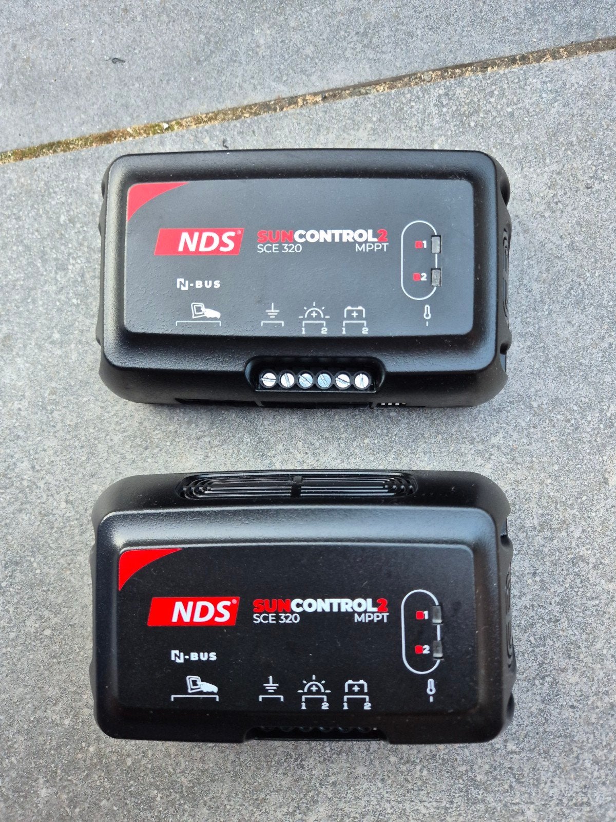 2x NDS suncontrol 2, 320W. Met N-bus aansluiting., Ophalen of Verzenden, Zo goed als nieuw
