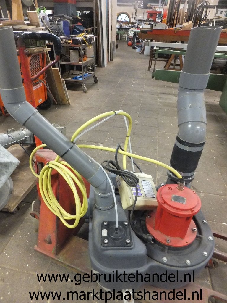 Kessel riolering opvoerpomp 220 volt, opvoer 6,3 mtr (a44)5, Ophalen, Pvc, 6 meter of meer, Zo goed als nieuw