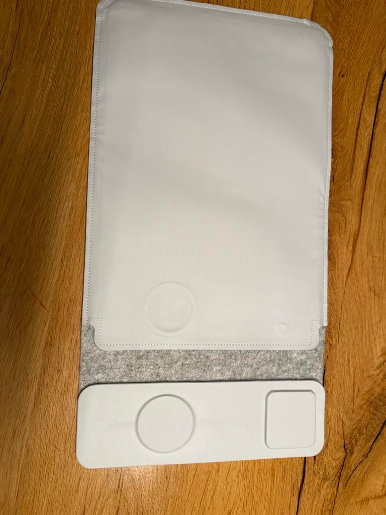4-in-1 Laptophoes met Draadloos Opladen, Ophalen of Verzenden, 14 inch, Nieuw