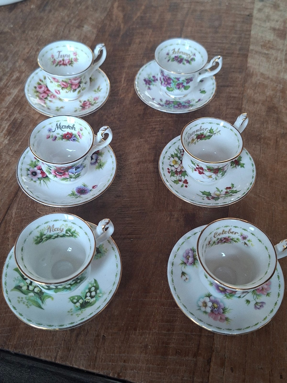 Royal Albert Maand mini kopjes en schoteltjes., Antiek en Kunst, Ophalen of Verzenden