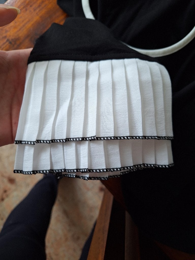 Chiarico top S 36 prachtige mouwtjes plissé S 36, Kleding | Dames, Verzenden, Zwart, Chiarico, Zo goed als nieuw