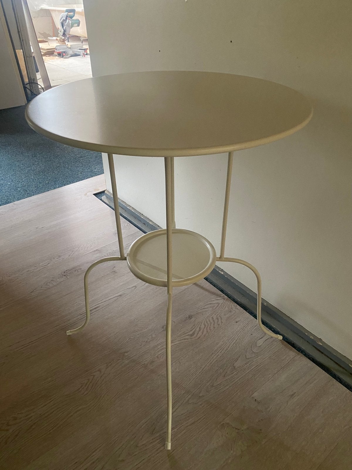 Ikea lindved wit bijzettafeltje, Ophalen, Gebruikt