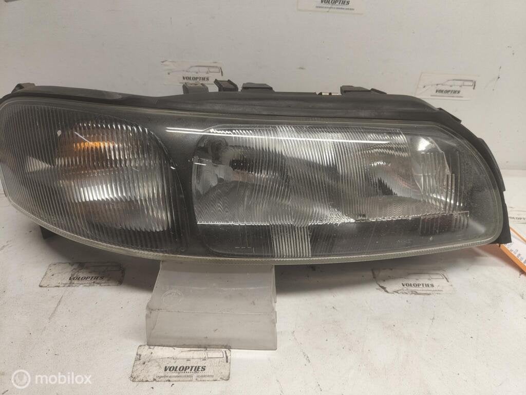 Koplamp rechts Volvo V70, XC70 ('00-'04), Gebruikt, Ophalen of Verzenden, Volvo, Volvo