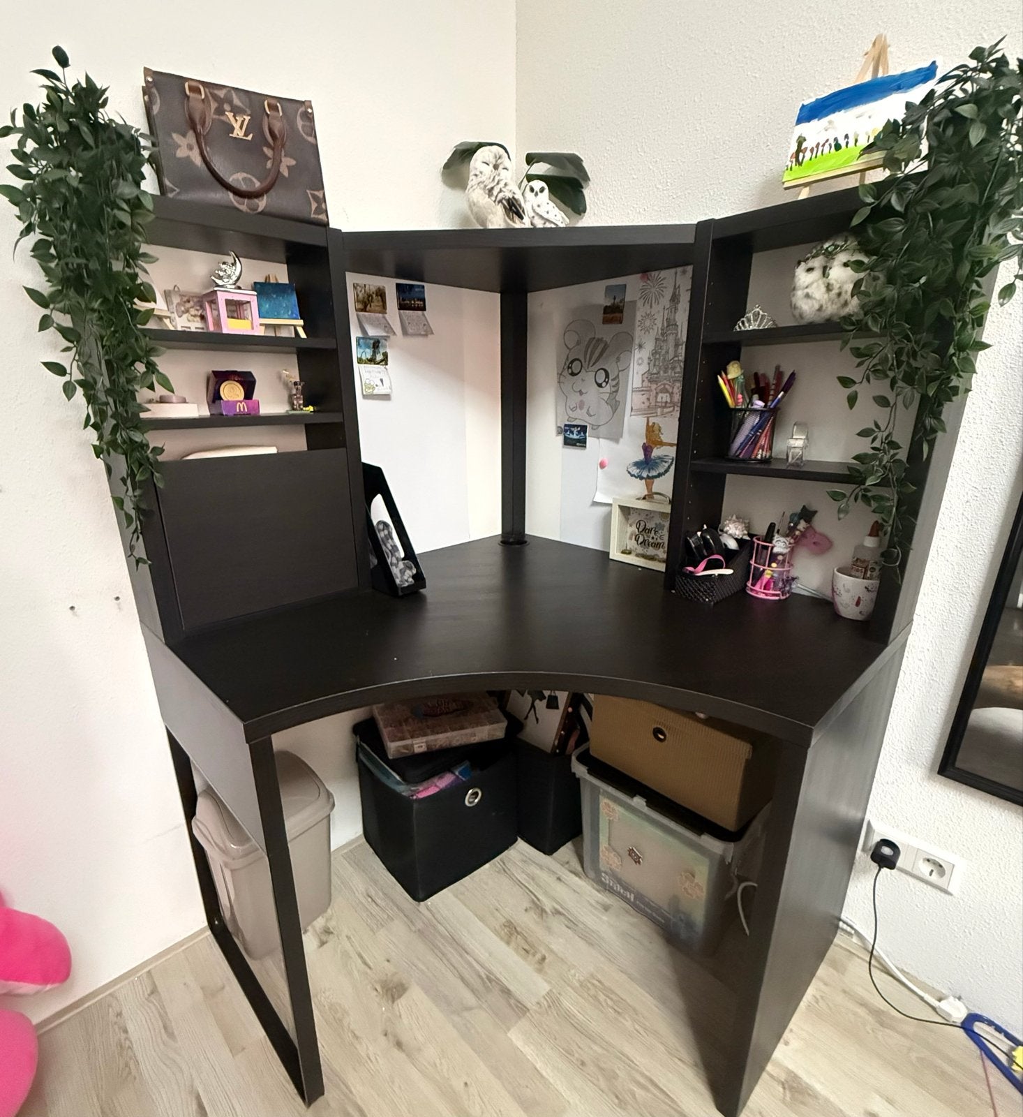 IKEA Hoekbureau Zwart, Huis en Inrichting, Bureaus, Ophalen, Zwart, Hoekbureau, Zo goed als nieuw