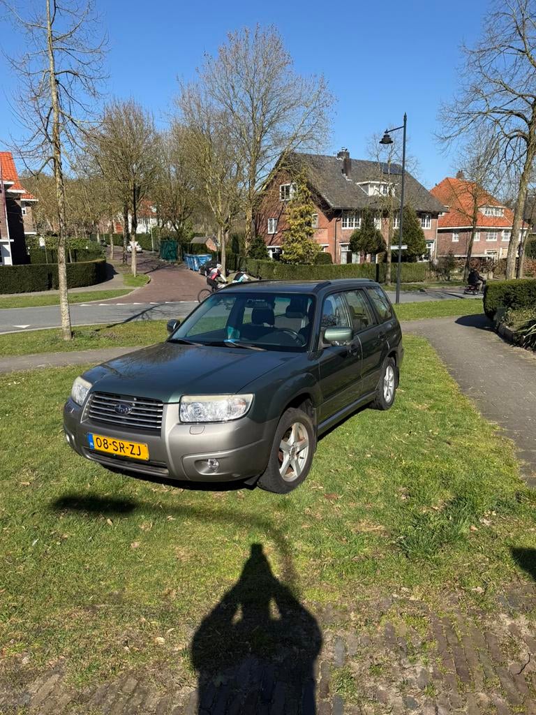 Subaru Forester 2.0 116KW AWD AUT 2006 Groen 104000 km!, Auto's, Subaru, 1380 kg, 4 cilinders, 157 pk, 75 €/maand