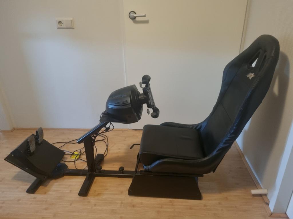Thrustmaster T300 Edition racestuur met Playseat, Racestuur, Gebruikt, PlayStation, Thrustmaster