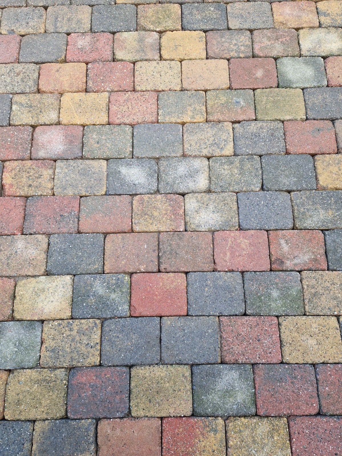 Straatstenen - ca. 10-12 m² gratis ophalen zijn er al uit, Tuin en Terras, Gebruikt, Klinkers, Ophalen of Verzenden, 10 m² of meer