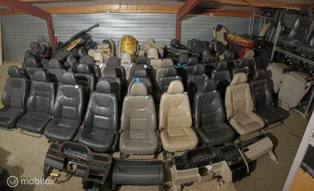 Diverse onderdelen Volvo 850, v70, s70, s60, s80, xc70, xc90, Auto-onderdelen, Carrosserie en Plaatwerk, Gebruikt, Deur, Ophalen of Verzenden