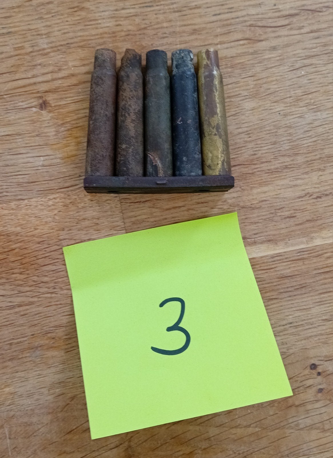 ​Originele WO2 Duitse Mauser K98 Laadstrip met 5 Hulzen, Ophalen of Verzenden, Duitsland, Hulzen of Bodemvondsten
