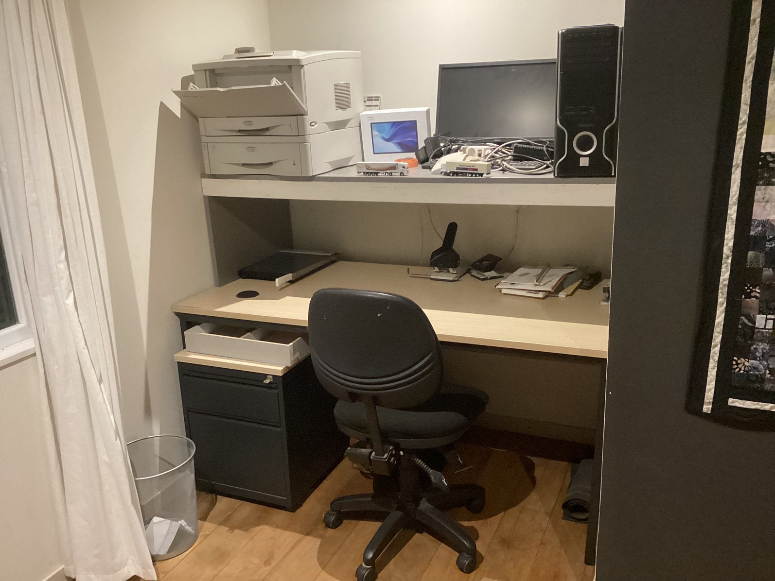 Compleet buro met stoel en ladekastje, Huis en Inrichting, 160 cm, Gebruikt, Ophalen of Verzenden, Meerkleurig