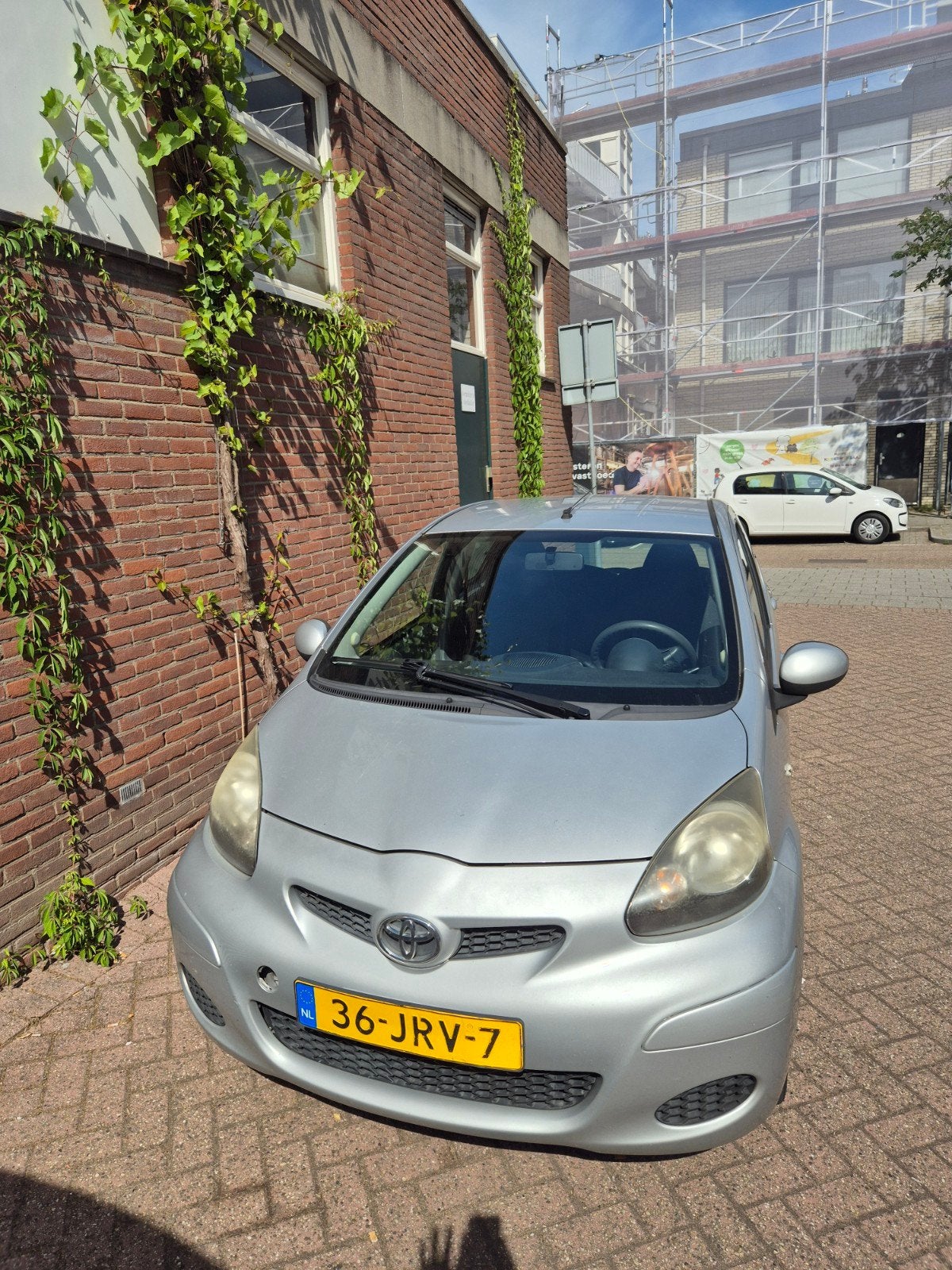 Toyota Aygo 1.0 12V Vvt-i 5DRS 2009 Grijs, Auto's, Toyota, Particulier, Aygo, Benzine, A, Hatchback, Handgeschakeld, Origineel Nederlands