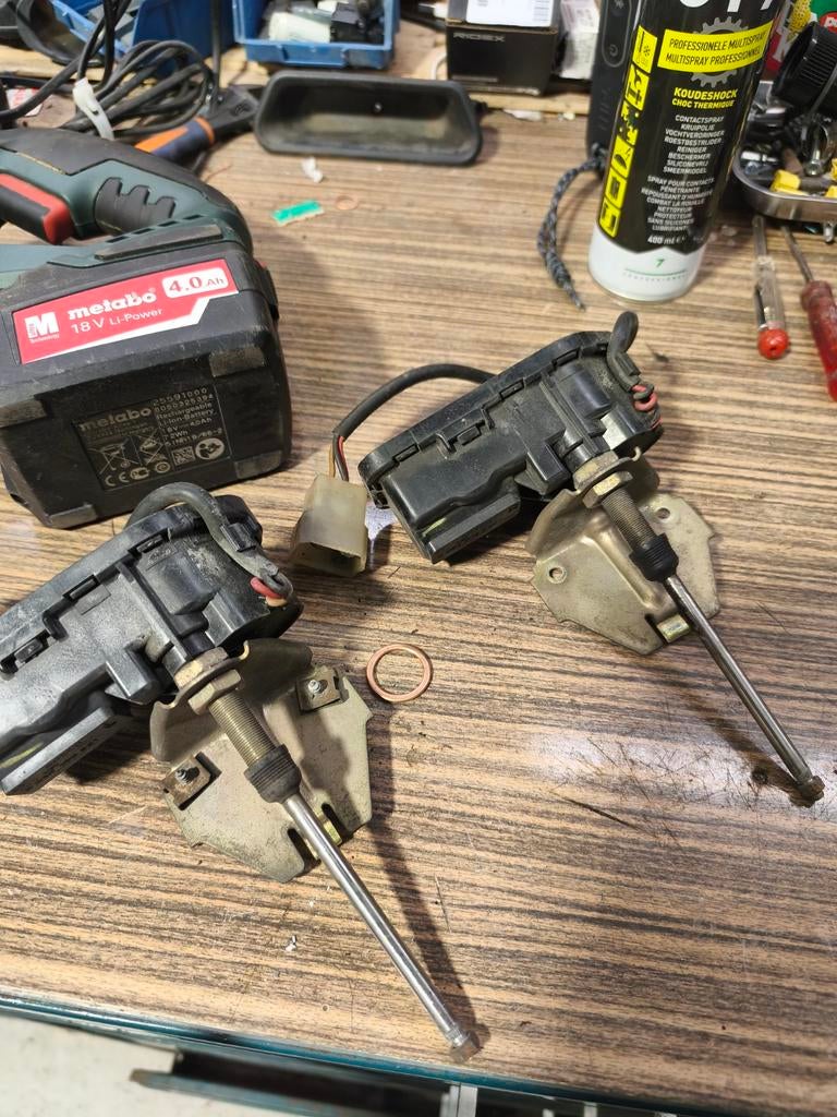 Koplamp ruitenwissers volvo 340, Ophalen of Verzenden, Kolomboormachine