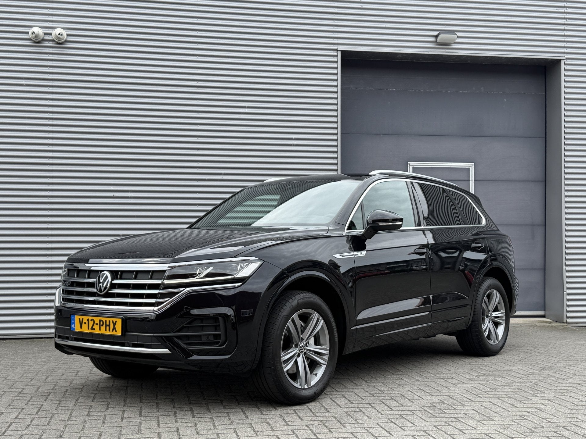 Volkswagen Touareg 3.0 TDI R-Line I Aut. I Grijs Kenteken I, Automaat, Gebruikt, Zwart, Zwart
