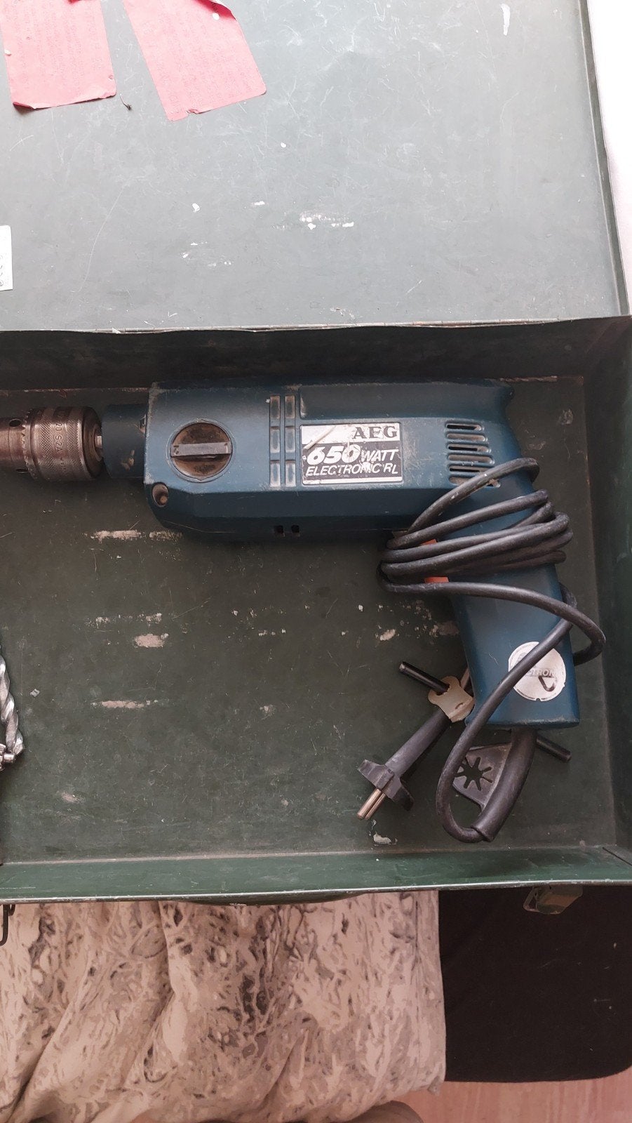 AEG Boormachine in metalen kist.., Ophalen, Gebruikt, Boormachine