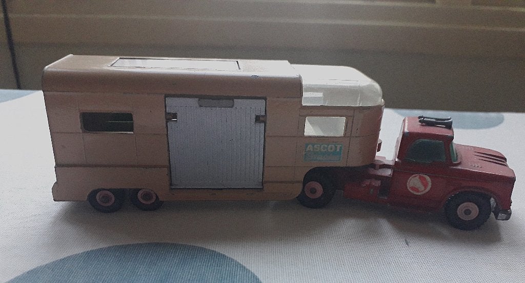 MATCHBOX King Size Articulated Horse Van, Ophalen of Verzenden, Gebruikt, Auto