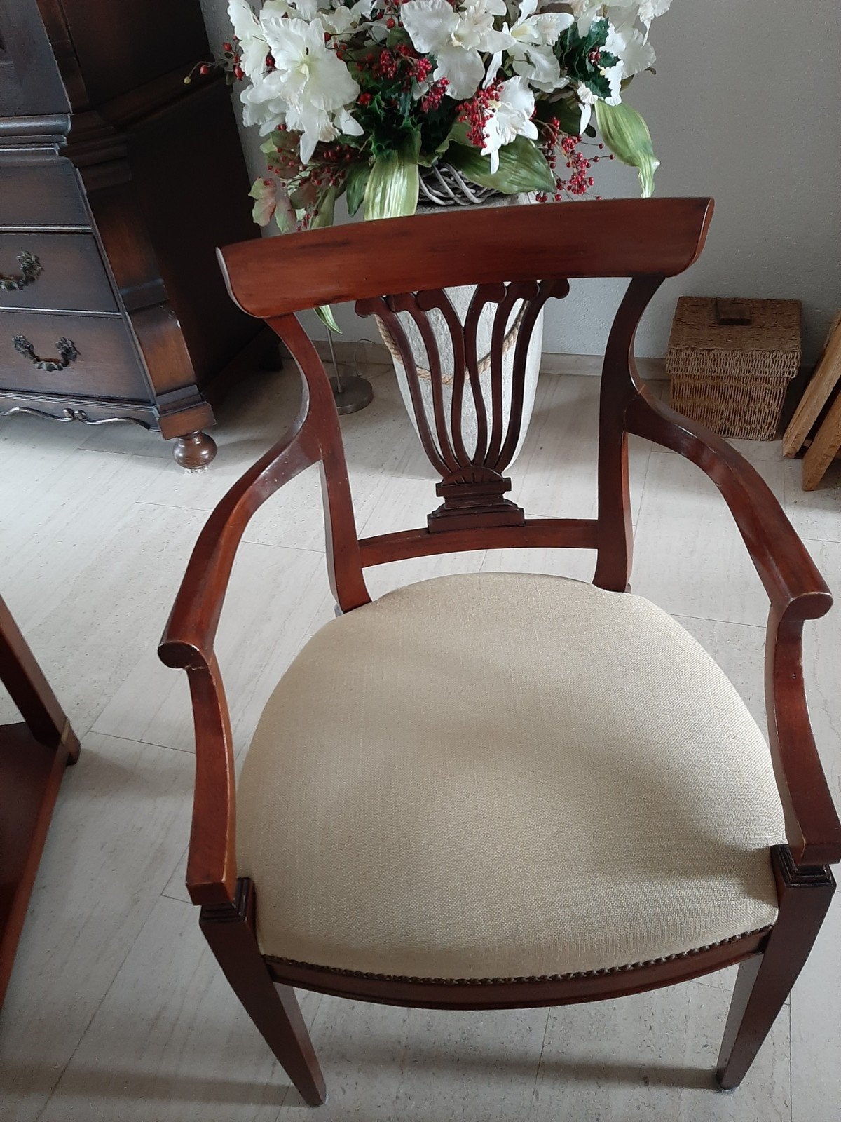 Hand gemaakte Italiaanse stoelen, Ophalen